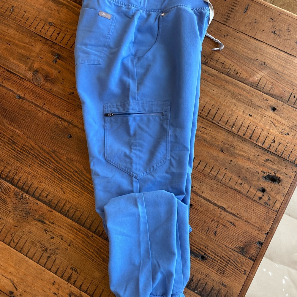 Figs Zamora Jogger Scrub Pants- Ceil Blue, Small